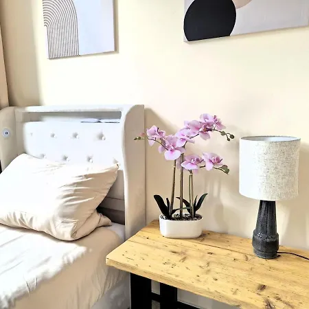 Boutique-residenz Mit 3 Sz Fuer 6 Gaeste Apartamento Dresden